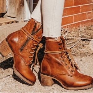 Cavalier FreeBird Boots in Tan